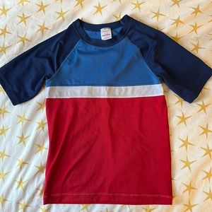 EUC rashguard size 8 / 130cm